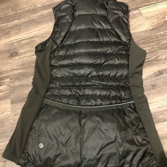 Lululemon Hunter Green Vest 4 - Picture 2 of 4